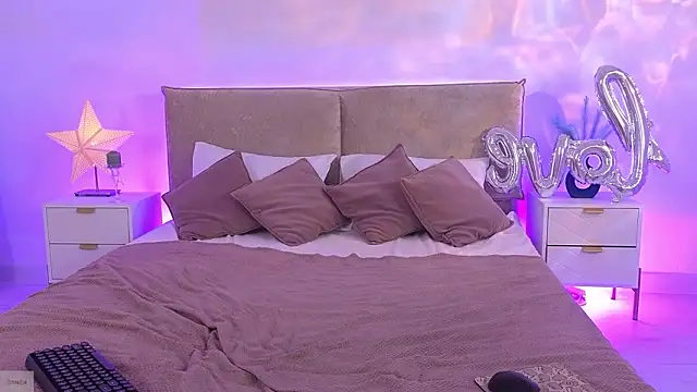 Jules_night: онлайн-секс-чат