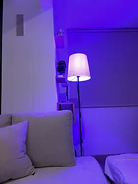 Rae_Lil_White: διαδικτυακό σόου στην κάμερα