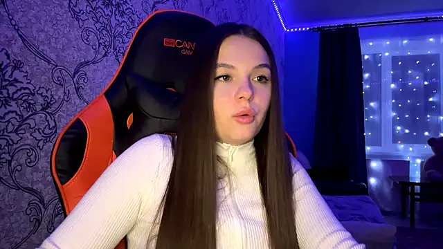 AkikoAnkrom Webcamshow