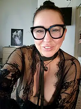 SEXY-ZOE Adlı Modelin Canlı XXX Sohbeti