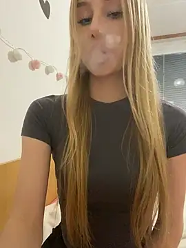 RemyStyles live XXX chat