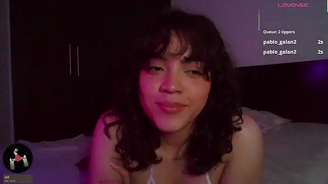 XXX chat uživo modela _curiouskitten_