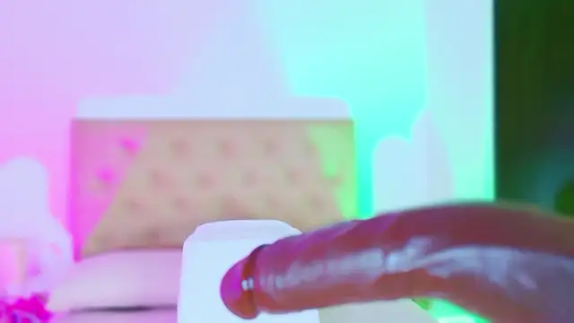 XXX chat uživo modela CharlootteEvans