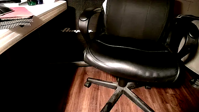 XXX chat uživo modela barecock222