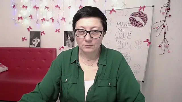 EmilyL0ve: онлайн-секс-чат