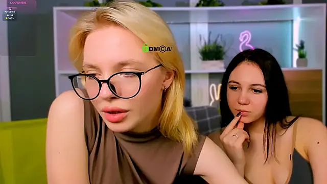 arianaa_cat: онлайн-секс-чат