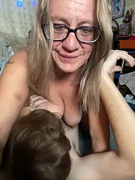 Онлайн чат XXX TrenaAnne