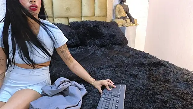 ximenawilliamss Adlı Modelin Canlı XXX Sohbeti