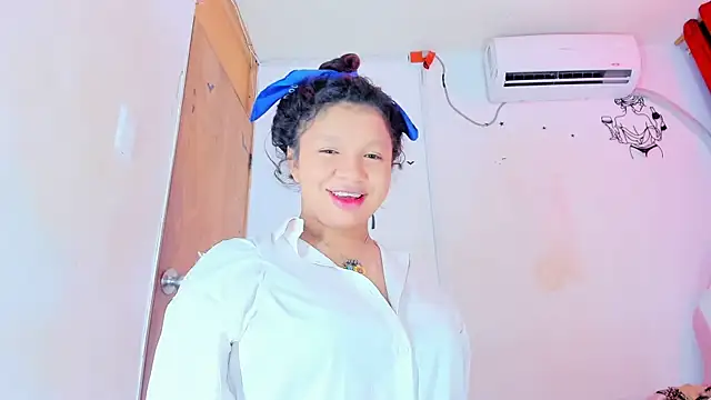 Živý XXX chat Emily_Coper18