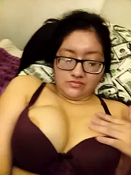 KittyLesly: онлайн-секс-чат