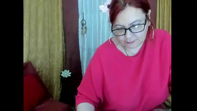 دردشة PlayfullMature الجنسية المباشرة