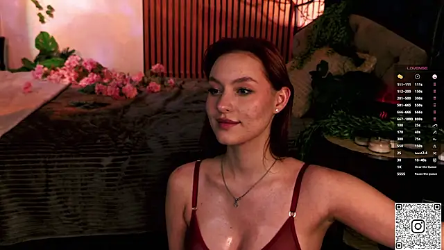 GildedKitten live XXX chat