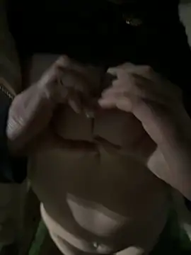 AlyssaFoxx_ Chat XXX in diretta