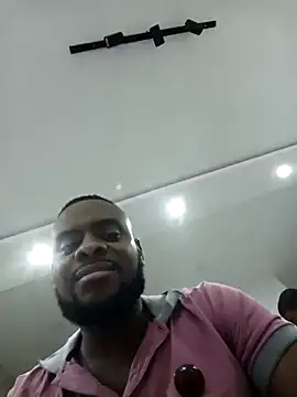 Chatroom XXX en direct de Tuverdugo12