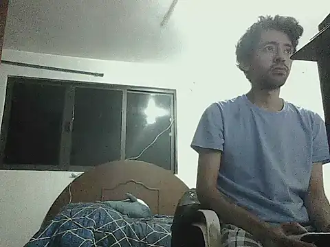 _iluvatar_'s Webcam Show