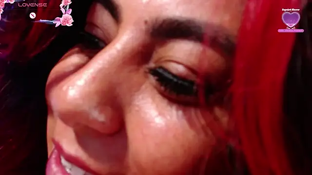 Chatroom XXX en direct de gatuwildhott