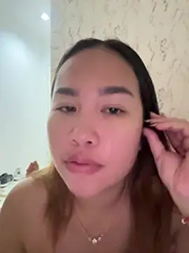 Ponthip live XXX chat