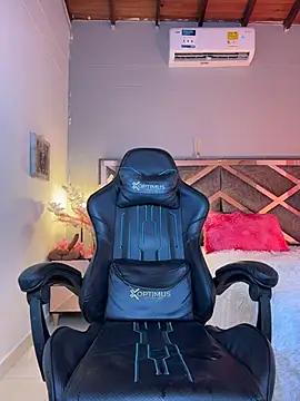 Cherry_zayden_: απευθείας συνομιλία ΧΧΧ