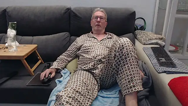 Nudelschwanz Chat XXX in diretta