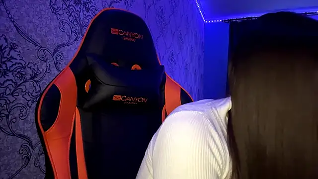 AkikoAnkromn Live XXX chat