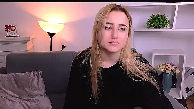 Lulu___Moon Adlı Modelin Canlı XXX Sohbeti