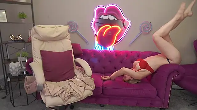 BellaLaPetit Chat XXX in diretta