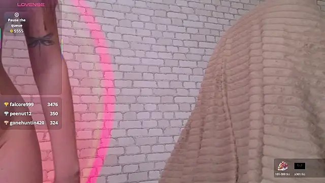 PhantomLace's Live XXX Chat