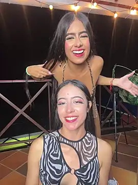Show modela SAMY_AND_ARI na web-kameri
