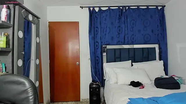 LupeAdams webkamerás műsora