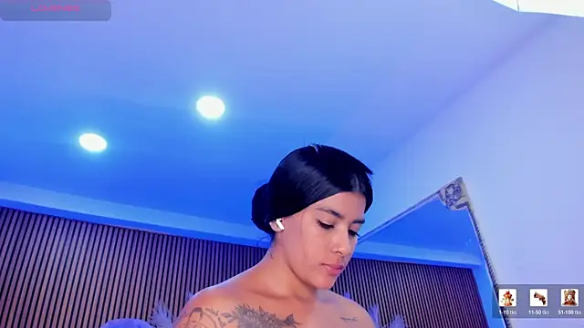 Chat +18 de SelenaStonne ao vivo