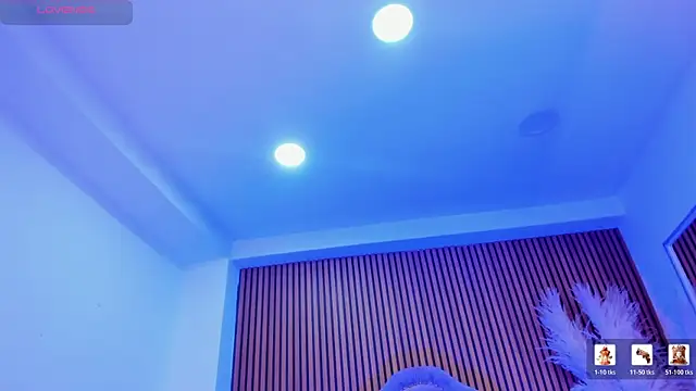 SelenaStonneのライブXXXチャット