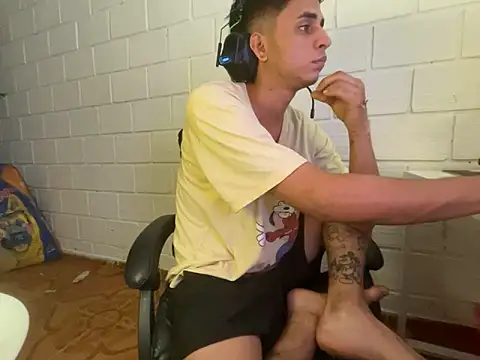 Max_TheHorseDick webcam show