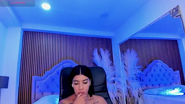 Chat +18 de SelenaStonne ao vivo