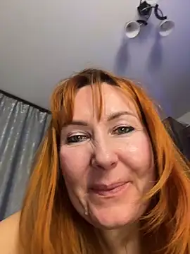 emlana 现场XXX聊天