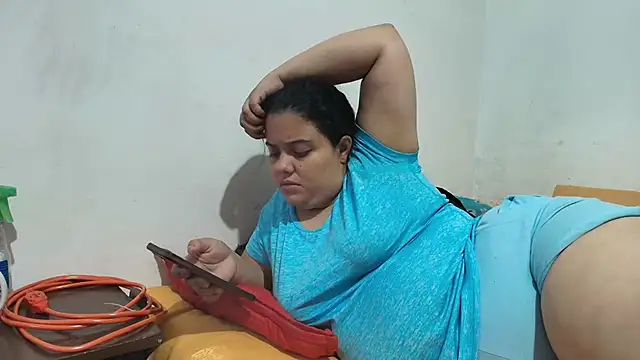 luisahot_9727のライブXXXチャット