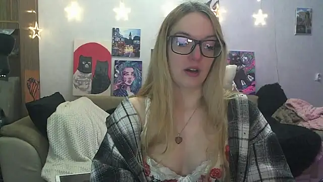 دردشة SecretSophia الجنسية المباشرة