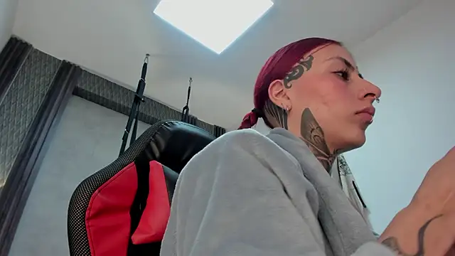 selene_red_ Live XXX-Chat