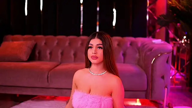 XXX chat uživo modela BellaNoirre