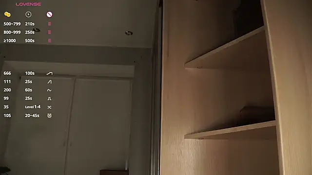 Chat +18 de HannaHayles ao vivo