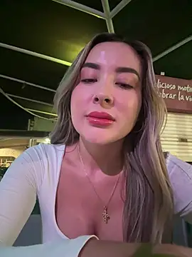 Czat XXX na żywo – Alexa_seexy1