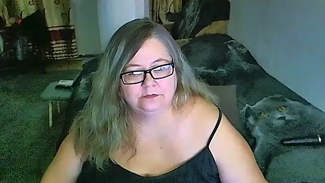 sex2 Adlı Modelin Canlı XXX Sohbeti