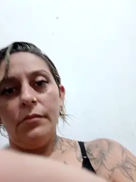 baixinhaloira – webcam-show