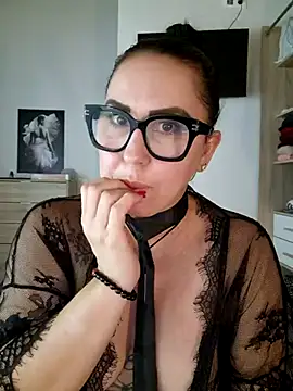 SEXY-ZOE's Live XXX Chat