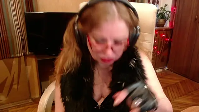 دردشة Miss_Tress الجنسية المباشرة