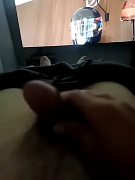 Pertunjukan Kamera Web ValiantSemitic