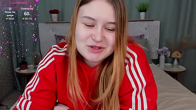 Chat XXX ao vivo de MilanaXHoney