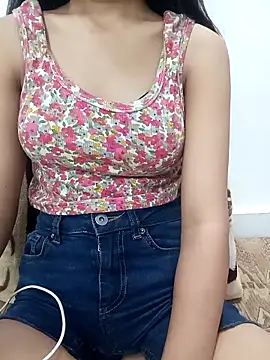 cute_ruhii0 Adlı Modelin Web Kamerası Şovu