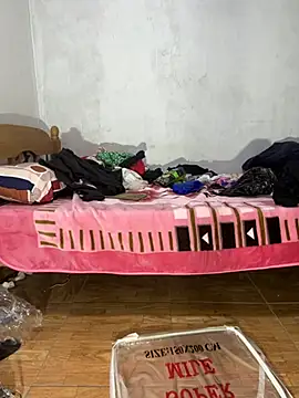 DeluxeTrapito Webcam show