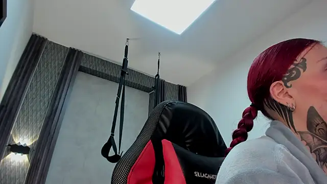 selene_red_ Adlı Modelin Canlı XXX Sohbeti