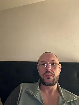 Guitccchのウェブカメラショー